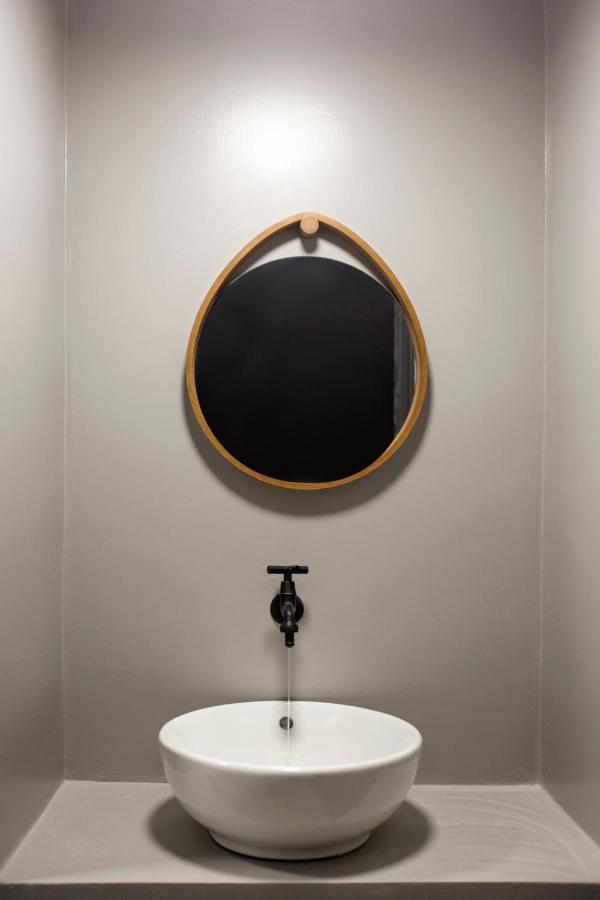 Thisean Modern Suites By Athens Stay エクステリア 写真